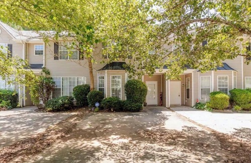 Rex House | Spacious 3-bedroom townhome in charming Rex Near Atlanta