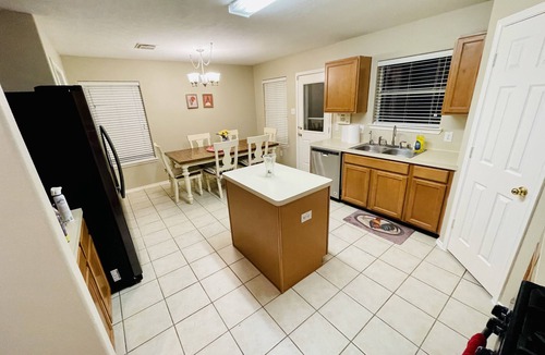 Rosenberg House | Spacious 3BR in Rosenberg | w/30-Day Discounts!