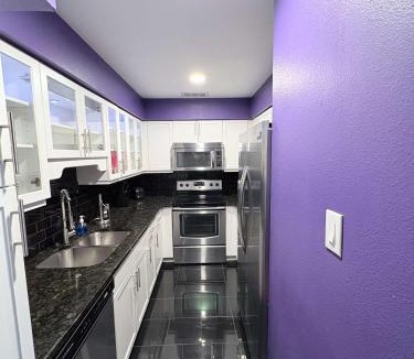 Waller Creek District Apartment | Spacious 3BR Retreat in Austin Pool Access