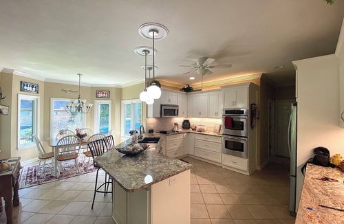 Woodside Plantation House | Spacious 4-Bedroom Home on the Golf Course in Gated Community