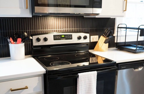 Gastonia House | Spacious 4-bedroom house in peaceful Gastonia with AC