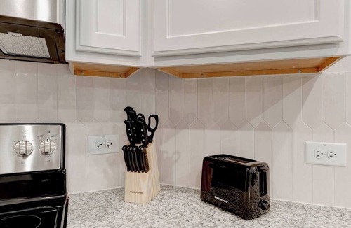 Temple Apartment | Spacious 4 Bedroom House in Temple with 5 Beds