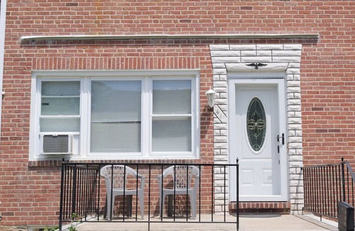 Catonsville House | Spacious 4-bedroom suburban townhome near Baltimore safe peaceful king beds