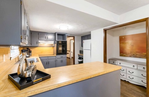 Cumming House | Spacious 4bedroom Home with private Acre lot
