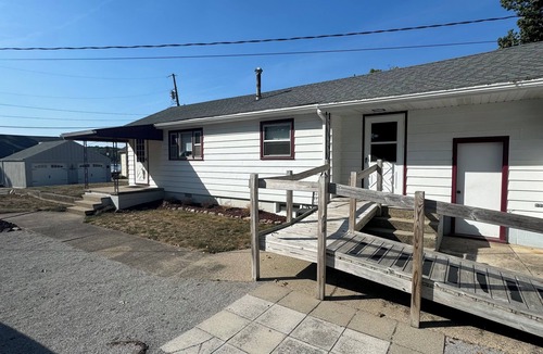 Fremont House | Spacious 4BR Accessible Lake House w/Dock Access, Pontoon & Hosting Spaces