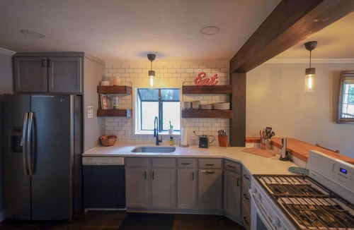 Acworth House | Spacious 4BR Near Lake Allatoona Game Room Fire Pit 2 King Beds