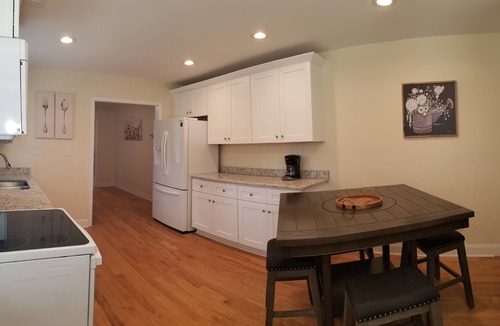 Lithonia House | Spacious 5-bedroom Farmhouse and Tiny House Combo close to Atlanta
