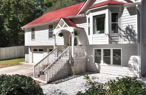 Buford House | Spacious 7BR Family Retreat Near Mall of GA Sleeps 17