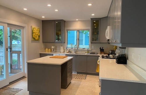 West Cape May House | Spacious & Airy, Short Walk to Beach & Town. Avail 8/29 thru Labor Day weekend!