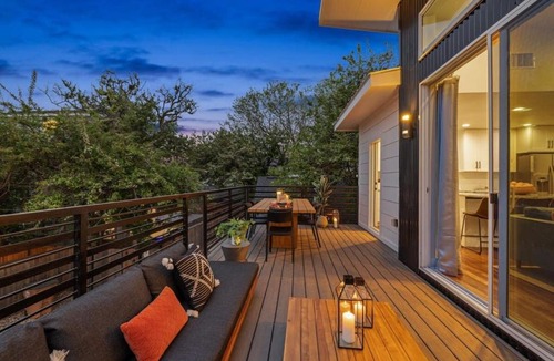 Govalle House | Spacious and Sleek Modern Elegance Heated Pool