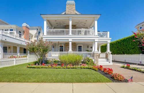 Avalon House | Spacious Avalon Beach House - 2 Blocks to Water!