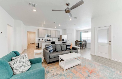Jarrell House | Spacious Gateway in Jarrell
