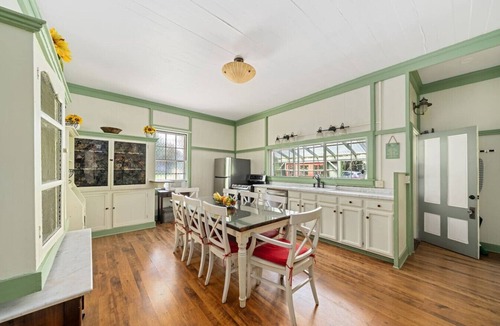 Makawao Villa | Spacious Historic Inn. Serene base to explore Maui