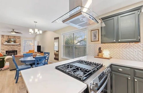 North Buttercup Creek House | Spacious Home + Hot tub + Fire Pit + Play Loft