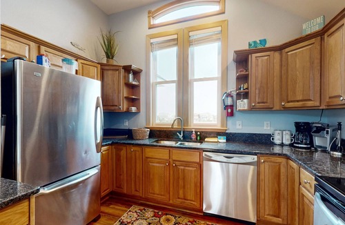 Rodanthe House | Spacious home with private pool, hot tub, pool table & central AC