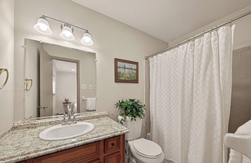 Pasadena House | Spacious Houston Retreat 15 Min to NASA, Kemah & Downtown