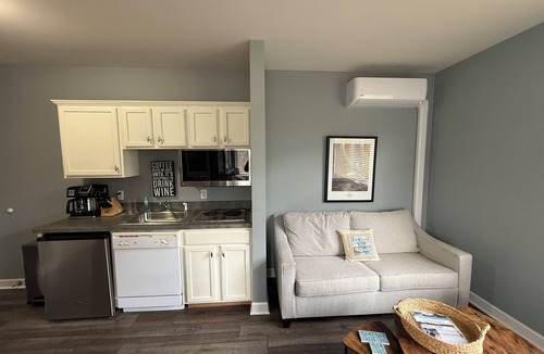 Huddleston Condo | Spacious little condo at SML- Mariner's Landing Resort