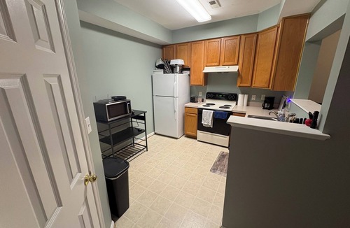Odenton House | Spacious Master Bedroom in a Conveniently Located Townhome in Odenton