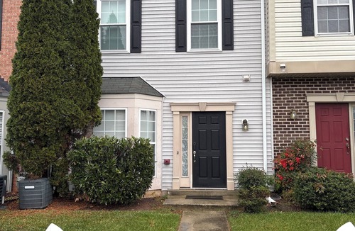 Odenton House | Spacious Master Bedroom in a Conveniently Located Townhome in Odenton