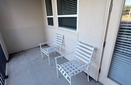 Gainesville Apartment | Spacious Modern 2BR/2BA Apartment in Gainesville