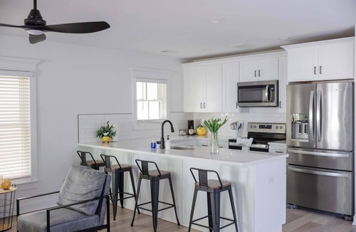 Metropolitan Apartment | Spacious Modern Apt| 2BD/2BA| Near Forsyth Park