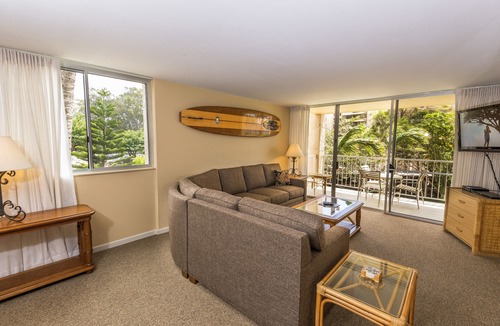 Kahana Condo | Spacious Ocean & Mountain view corner unit - Royal Kahana 220