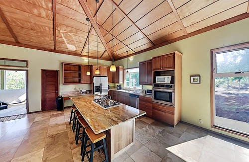 Keaau House | Spacious ocean-view getaway steps to coast with WiFi, patio