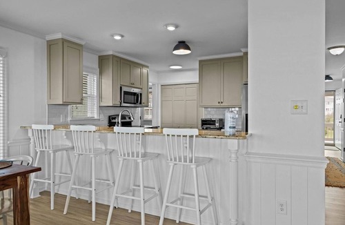 Atlantic Beach Cottage | Spacious Oceanfront Vacation Home on Ocean Ridge Drive Atlantic NC