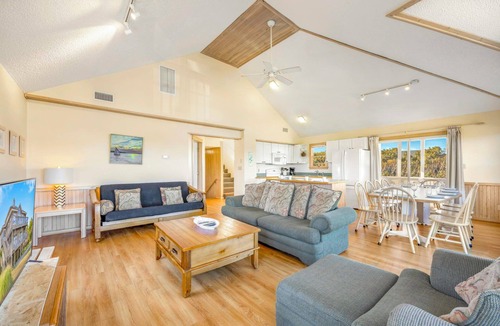 Frisco House | Spacious Oceanview Home in Frisco with Hot Tub, Screened Porch. Beach Nearby!
