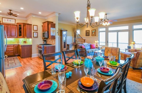 Big Canoe House | SPACIOUS SPECTACULAR BIG CANOE HOME OVER STREAM. WATERFALLS, TRAIL Mountain VIEW