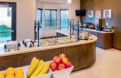 Rio Apartment | Spacious Studio | Free Breakfast + Pool Access