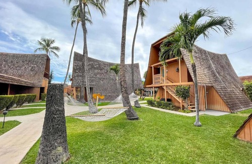 Kaunakakai House | Spacious Suite at Hotel Molokai! Ocean Front Suite with Balcony, Outdoor Pool!