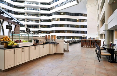 Friendship Heights Hotel | Spacious Suites with Metro Access, Pool & Free Breakfast! Pets Welcome!