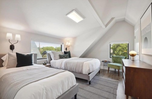 Govalle House | Spacious Sunlit Home with Heated Pool