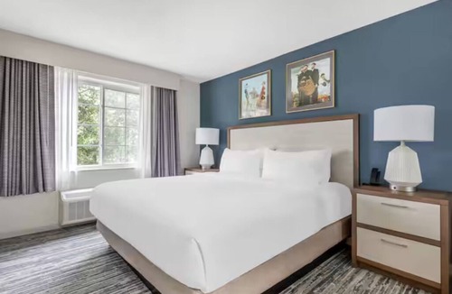 Mishawaka Hotel | Spacious TWO 1BR Unit Perfect for Game Day Weekends Near Notre Dame Stadium