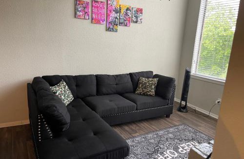 Fort Worth Apartment | Spacious Unique 2br/2ba in Fort worth
