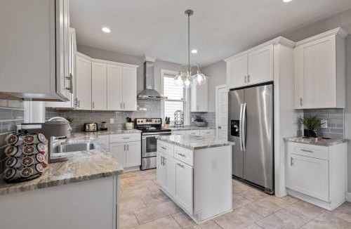Mosby House | Spacious, Vibrant Home 'n Central Richmond, VA!