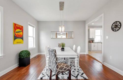 Mosby House | Spacious, Vibrant Home 'n Central Richmond, VA!