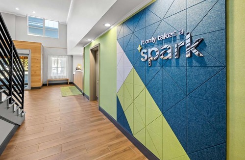 Woodbridge Hotel | Spark By Hilton Woodbridge