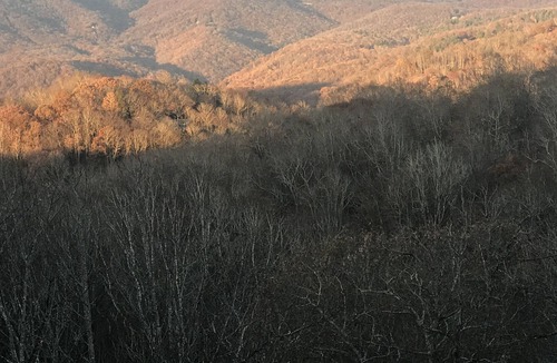 Boone Cottage | Spectacular Grandfather Mt View! 2 decks. Comfortable & close to Blue Ridge Pkwy
