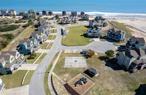 Buxton House | Spot: Dog-Friendly Buxton Townhouse Near Beach