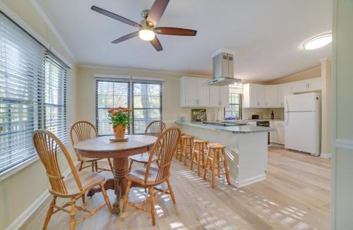 Hood House | Stanardsville Cabin Rental ~ 24 Mi to Shenandoah!