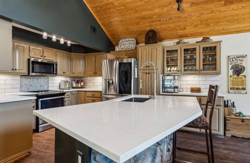 Star Harbor House | Star Harbor on Cedar Creek. Sleeps 14, Pool & Dock