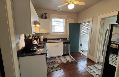 Thomas Square Apartment | Starland District, close to Forsyth Park, Savannah