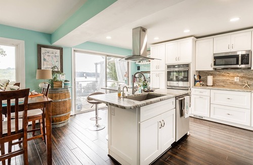 Severna Park House | Stay at Waterfront Home with Pier & Community Park