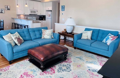 Holden Beach House | Stay at Wolfpack Waves, a spacious 4BR home in Holden Beach, perfect for 10 guests!