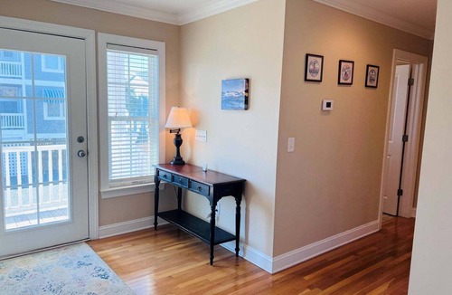 Holden Beach House | Stay at Wolfpack Waves, a spacious 4BR home in Holden Beach, perfect for 10 guests!