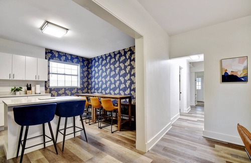 Holly House | Stay In Style | Tranquil & Private 2-House Compound