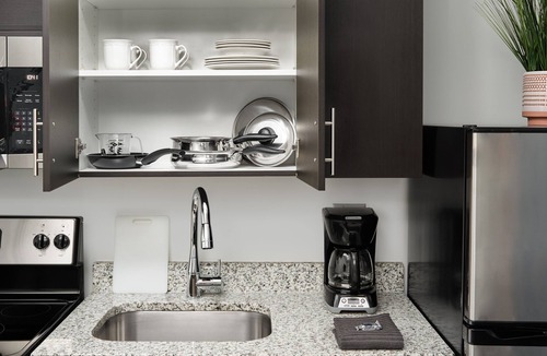 Waco Apartment | stayAPT Suites Waco