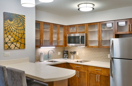 Gainesville Hotel | Staybridge Suites Gainesville I-75 by IHG
